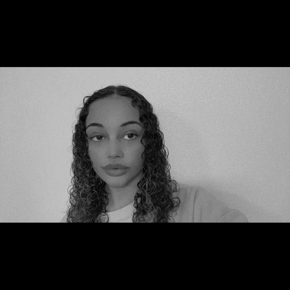 Meet your Posher, Amaya